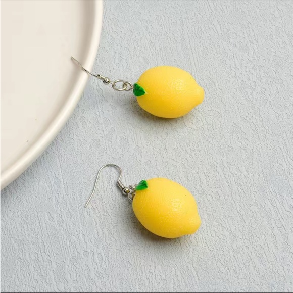 Lemon Earrings - Picture 3 of 4